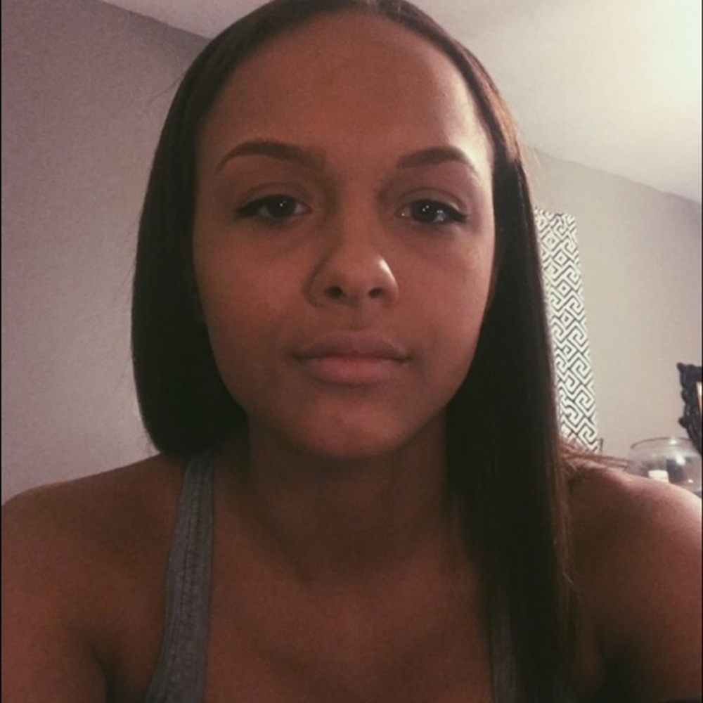 Meet your Posher, Carli